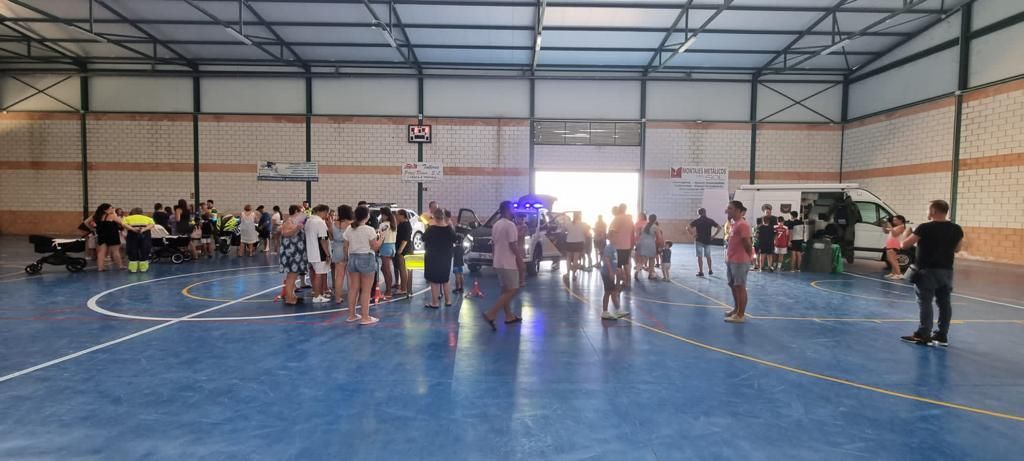 150 personas asisten a la exhibición de la Guardia Civil en Valdesalor