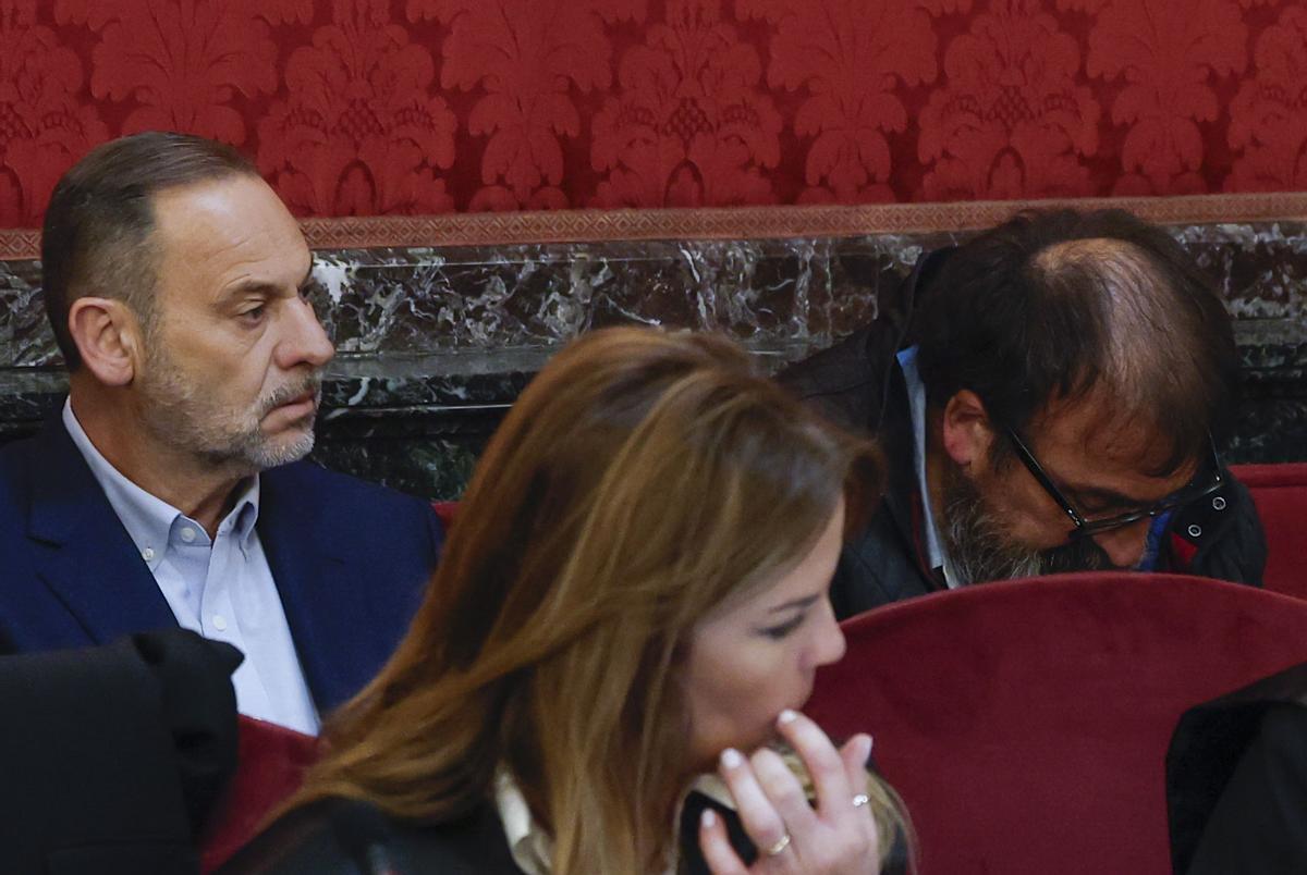 José Luis Ábalos y Koldo García en el banquillo del Tribunal Supremo.