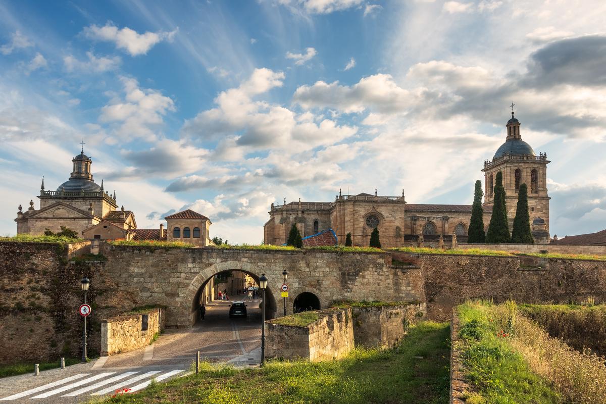 Muralla y catedral de Ciudad Rodrigo