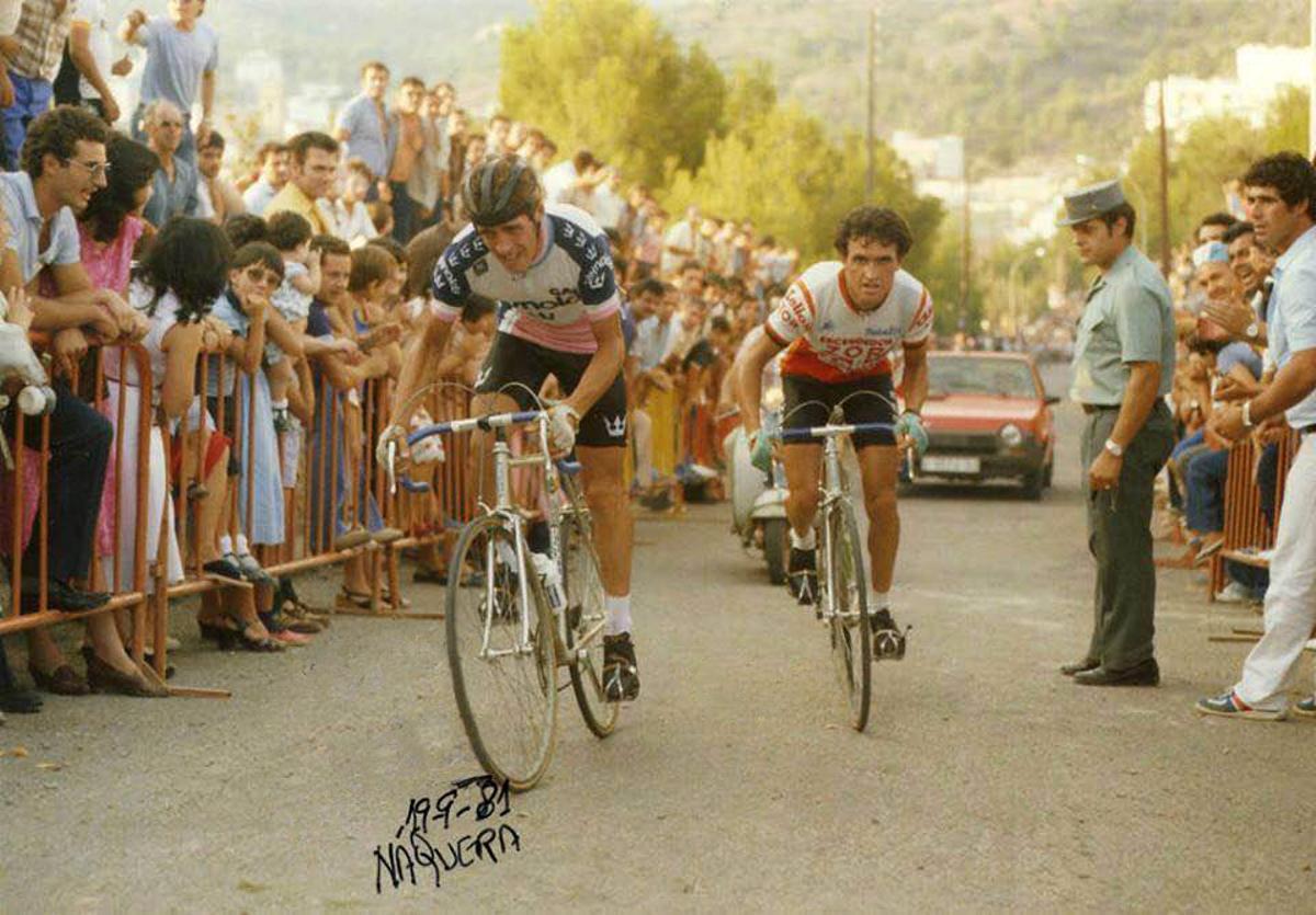 Con Pedro Delgado, en 1981.