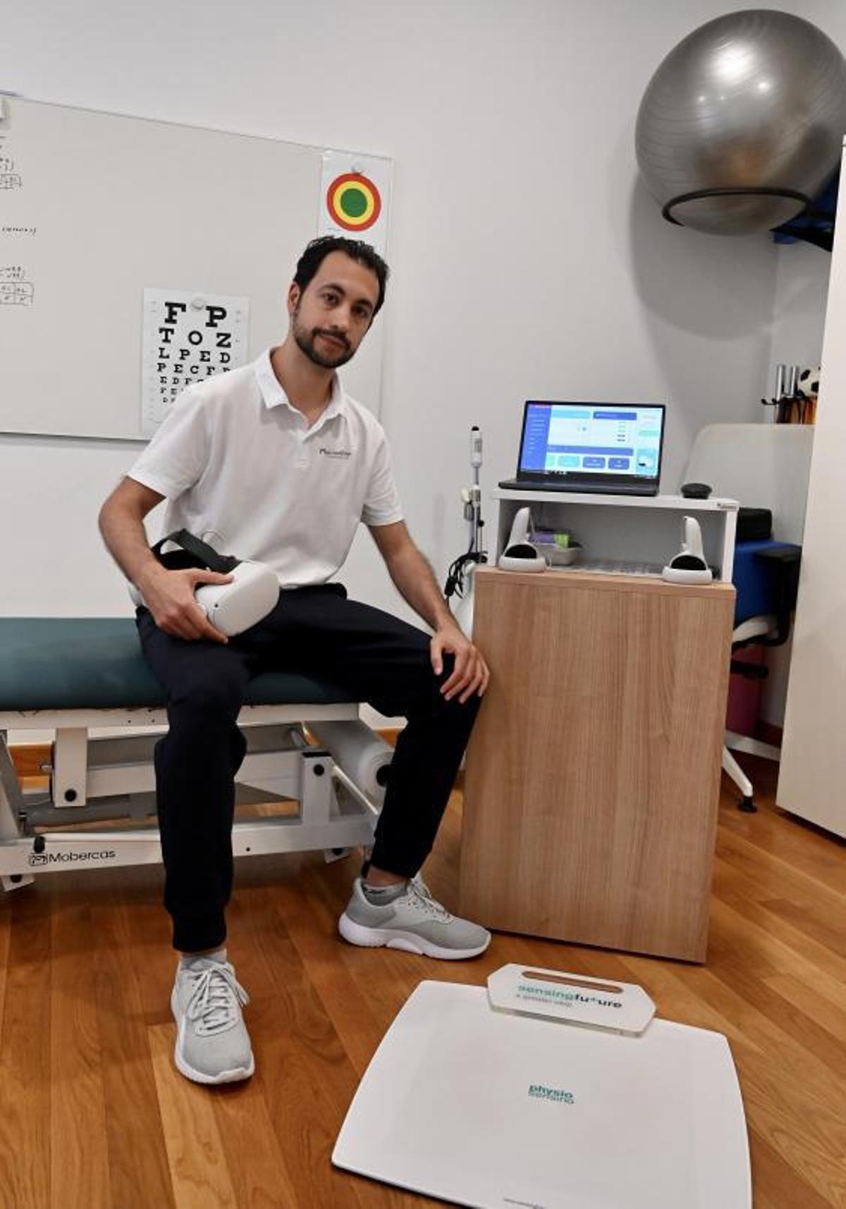 Juan Francisco Donoso lleva trastornos del equilibrio.   | // RAFA VÁZQUEZ