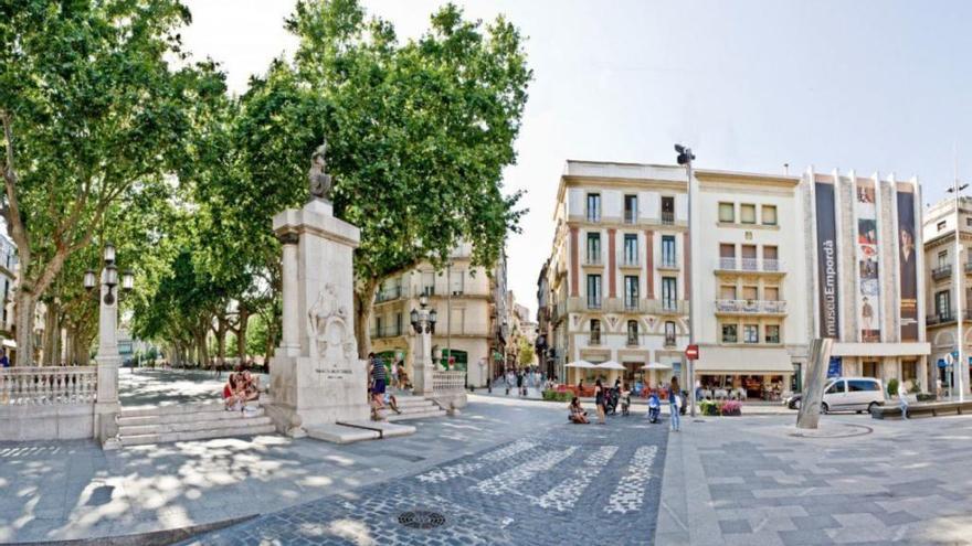 El monument dedicat a Monturiol compleix cent anys.
