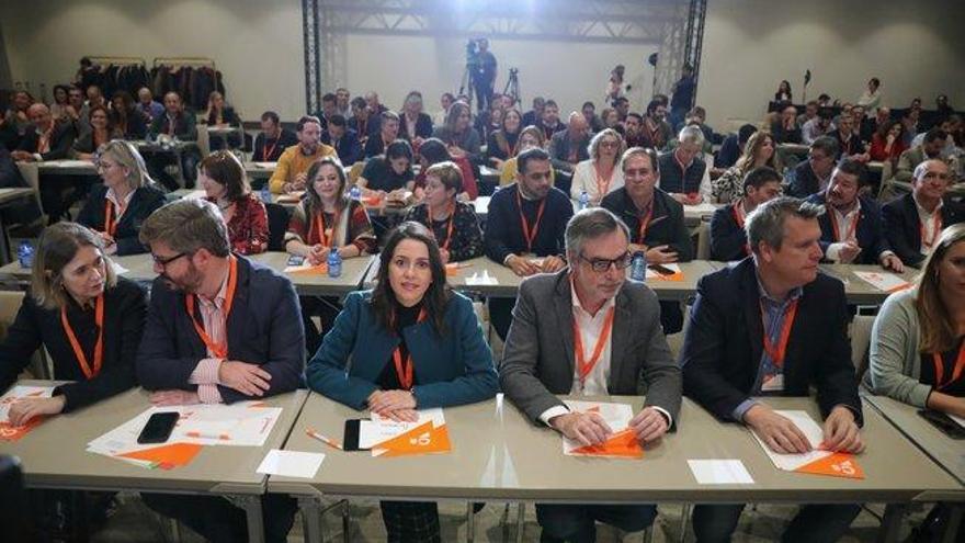 Ciudadanos pide al PP que evite nuevas elecciones pactando con Cs y el PSOE