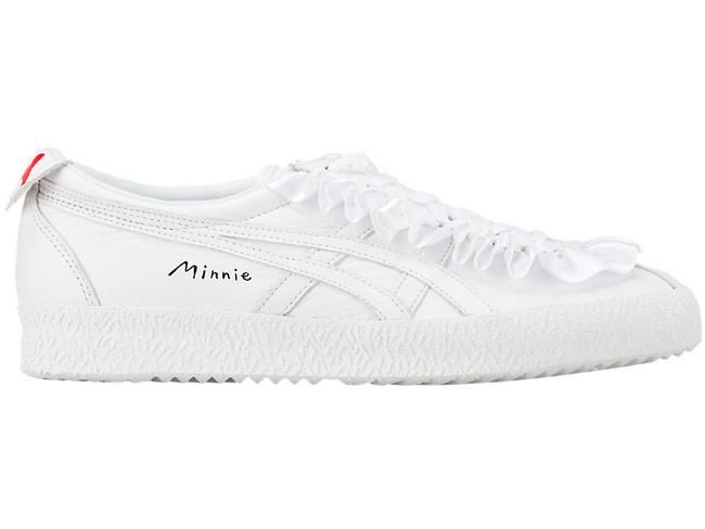 Deportivas blancas 'Mexico Delegation' con los volantes de Minnie Mouse de Onitsuka Tiger