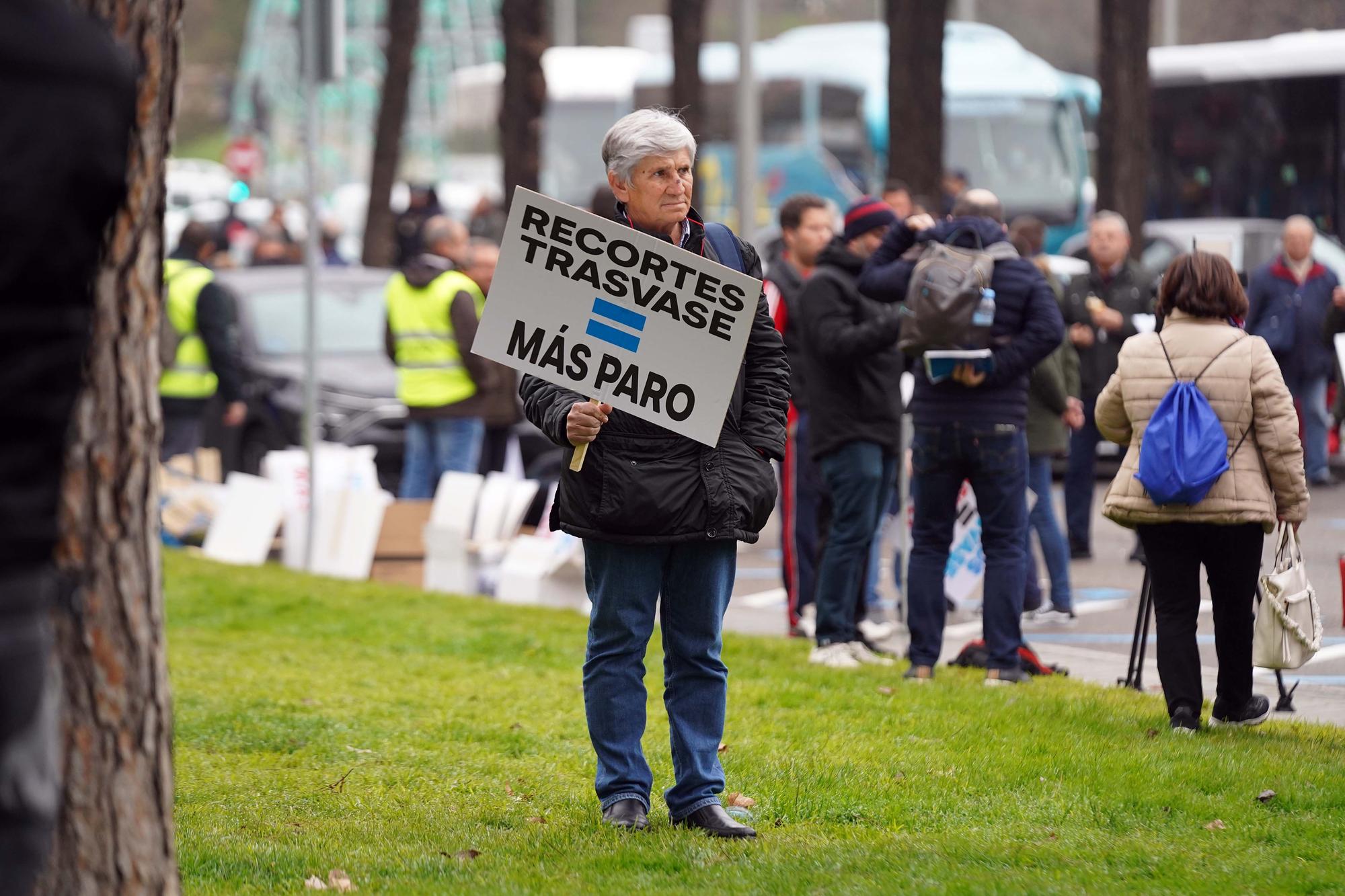 Las imágenes de la concentración en defensa del Trasvase Tajo-Segura en Madrid