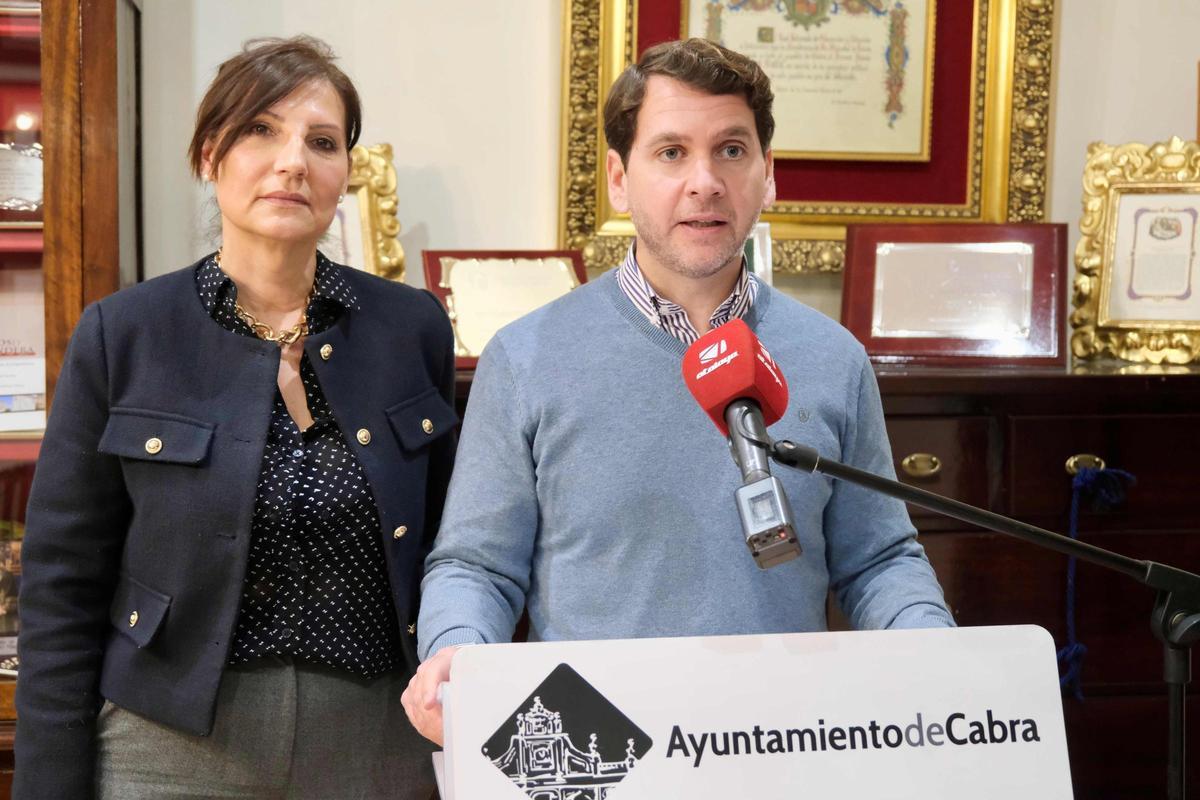 Presentación de las nuevas escuelas taller en Cabra.