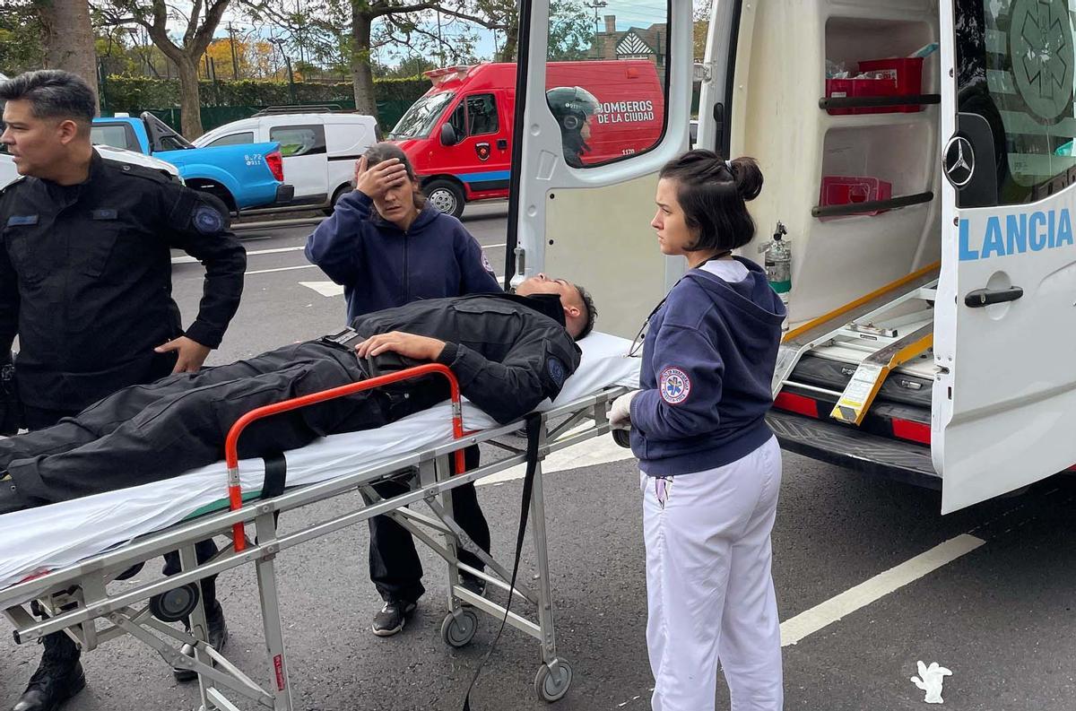 Tren de pasajeros se estrelló contra un tren de mantenimiento en Buenos Aires, dejando al menos 30 personas hospitalizadas, dos de las cuales estaban en estado grave