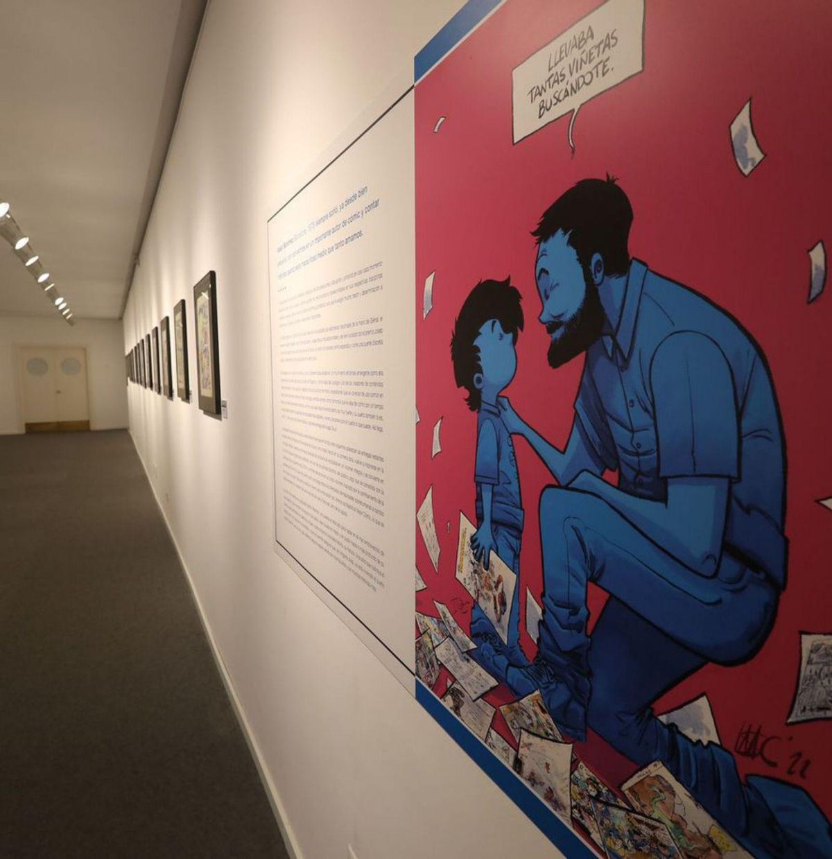 La exposición de Isaac Sánchez, ayer, en Avilés. | María Fuentes