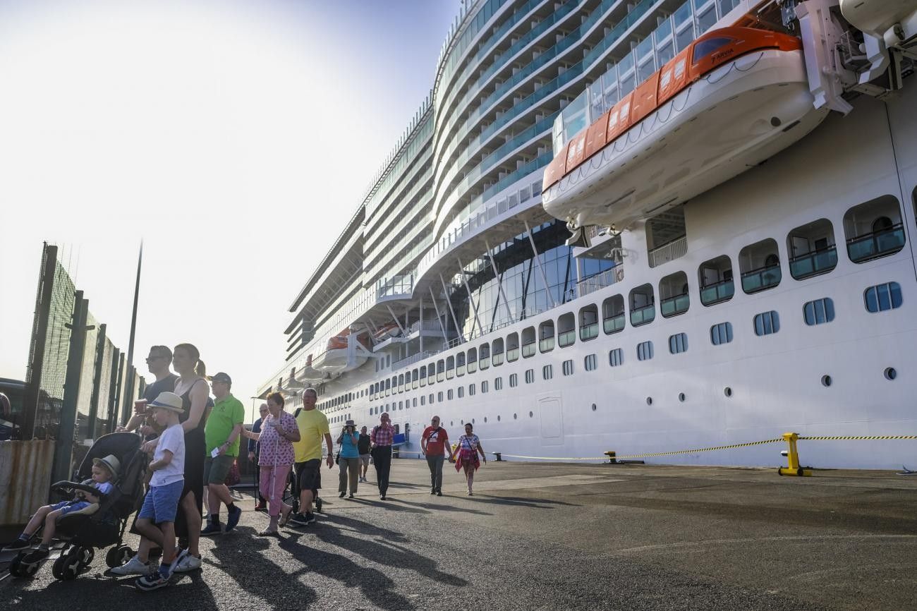 Visita al crucero Arvia