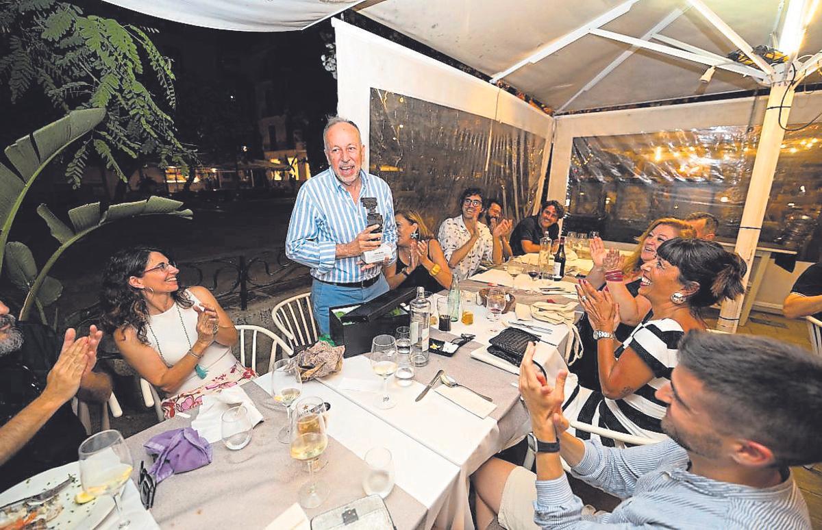 Homenaje que le rindieron los trabajadores de Es Diari en 2024.