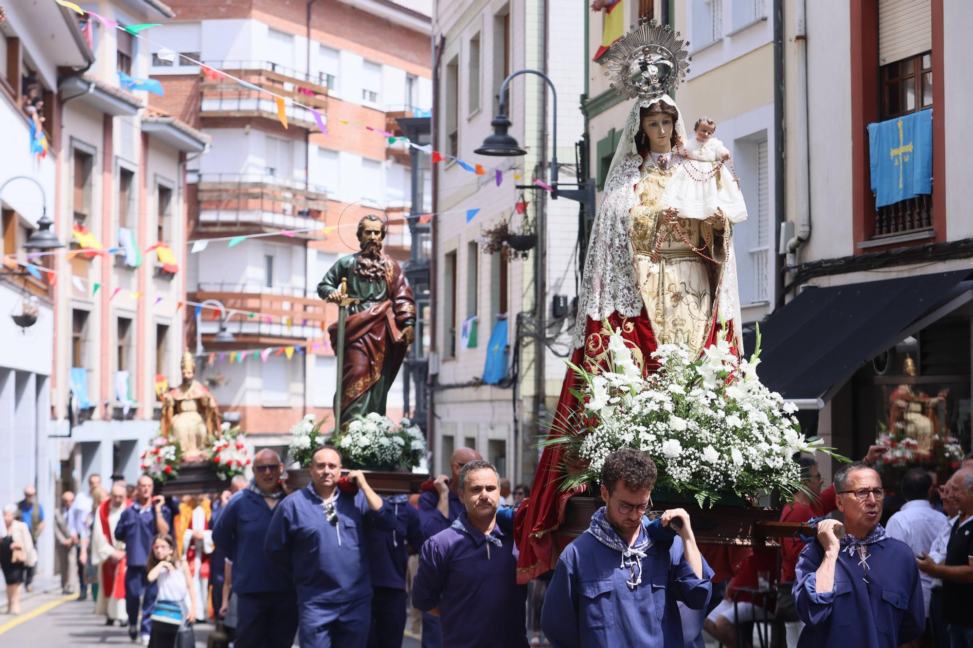 EN IMÁGENES: así fue el día de L'Amuravela en Cudillero
