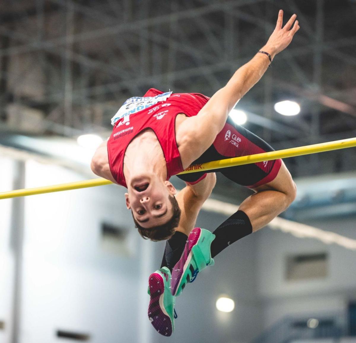 Ignacio Bernardo, en uno de sus saltos. |