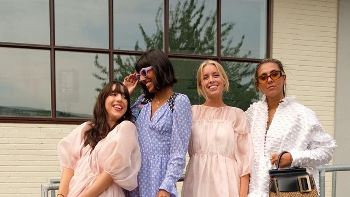 El vestido camisón, la última tendencia entre las reinas del 'street style'