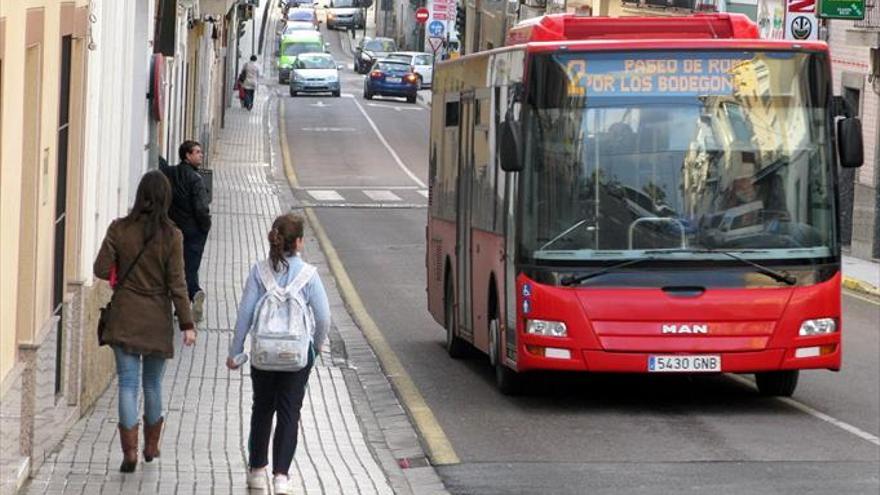Cuatro líneas de bus darán servicio a toda la ciudad a partir del jueves