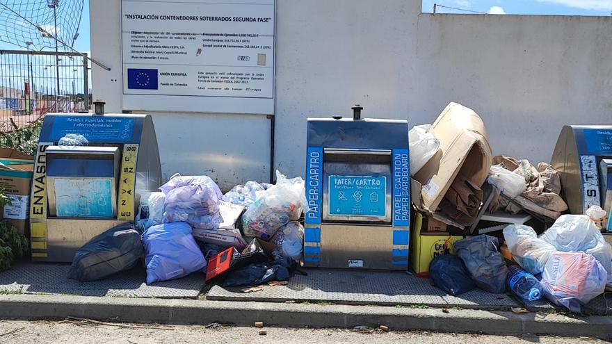 Córdoba se ofrece a mediar para acabar con la huelga de basuras en Formentera