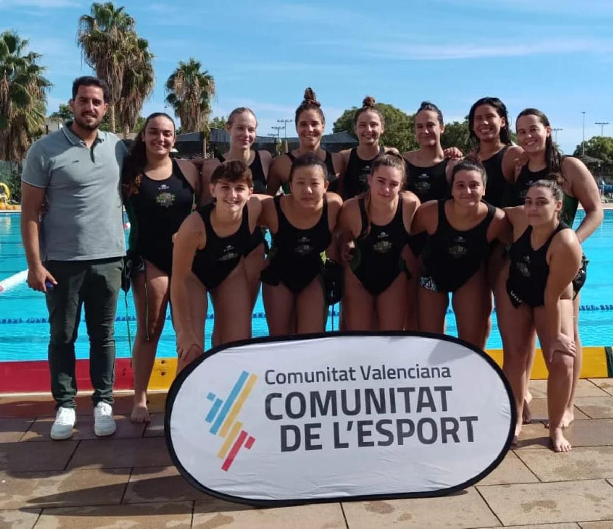 Equipo Sénior Femenino del Waterpolo Elx de la temporada 2024/2025.