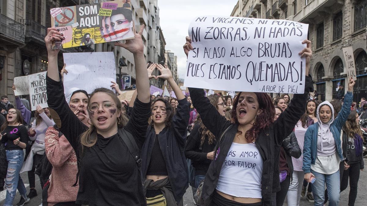 zentauroepp42442913 barcelona  08 03 2018 huelga feminista el dia de la mujer  m180426143152