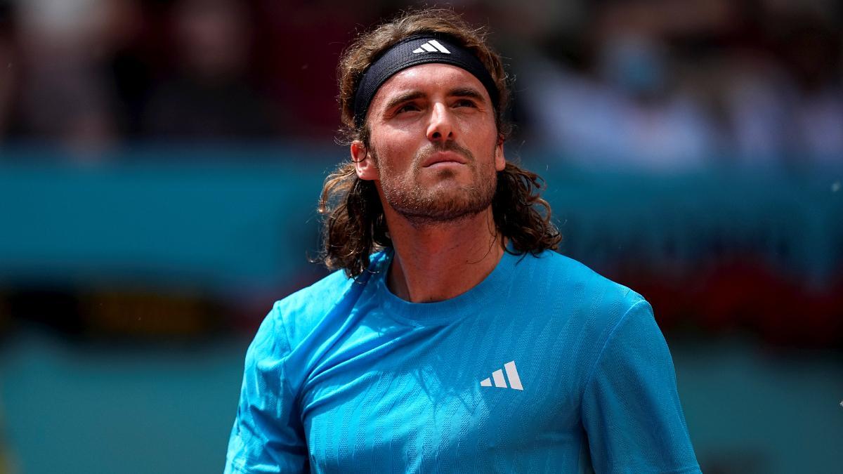 Tsitsipas durante su partido de primera ronda en Madrid