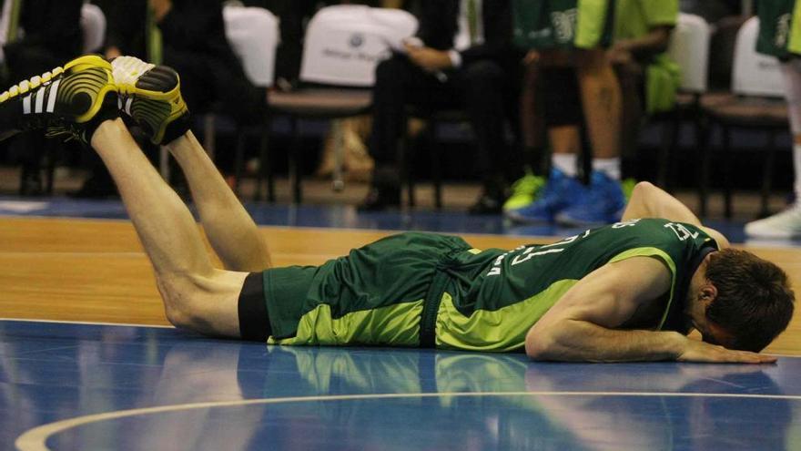 Fran sufrió una torcedura en su tobillo izquierdo en la recta final del segundo cuarto frente al Fenerbahce que le ha dejado KO para el encuentro de hoy ante el Gran Canaria.