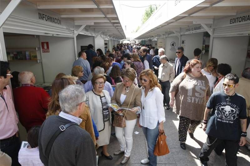 GALERÍA DE FOTOS / Arranca la Feria del Libro de Córdoba