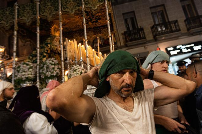 Las imágenes de las procesiones de la tarde del Domingo de Ramos en Alicante