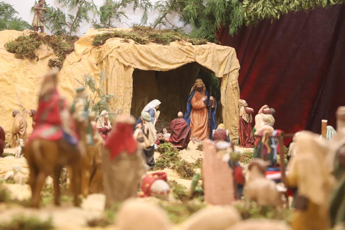 Los primeros premios del concurso de belenes de Cajasur 2024, en imágenes