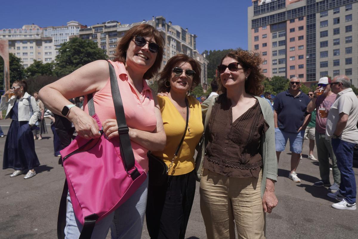Los vecinos del barrio celebras sus fiestas con actuaciones musicales, deporte y ocio para todos los públicos, una carpa con pulpo y churrasco, además de un food truck, y atracciones de feria. Los vecinos del barrio celebras sus fiestas con actuaciones musicales, deporte y ocio para todos los públicos, una carpa con pulpo y churrasco, además de un food truck, y atracciones de feria.