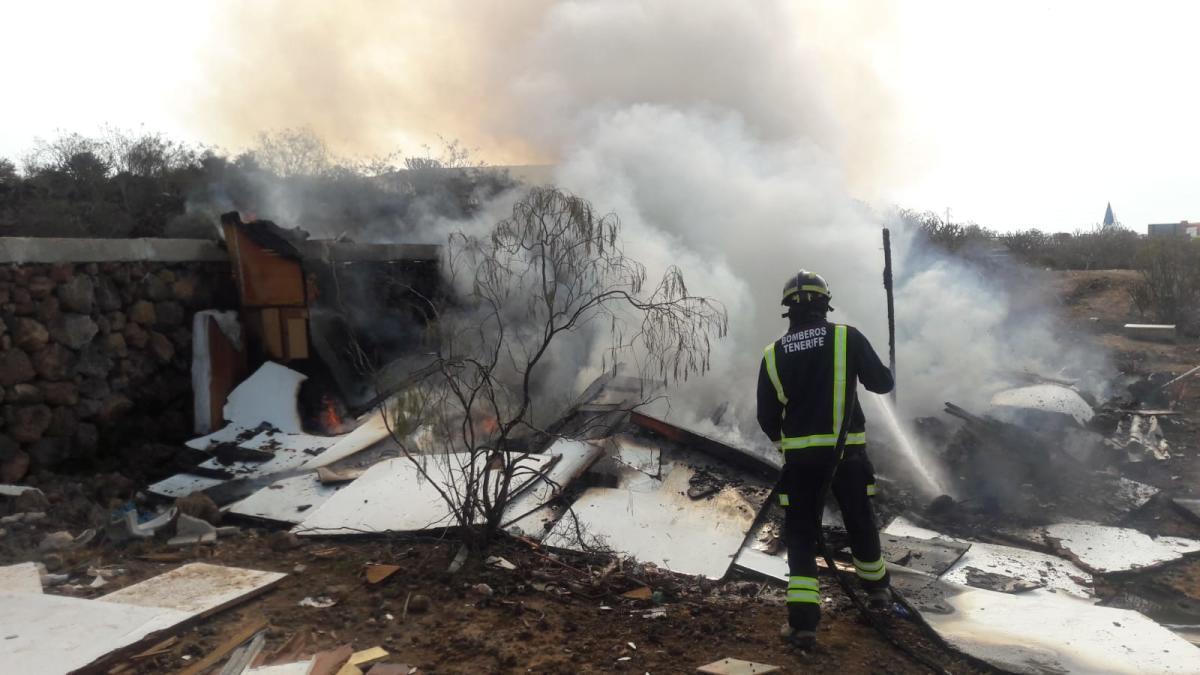 Actuación de los bomberos.