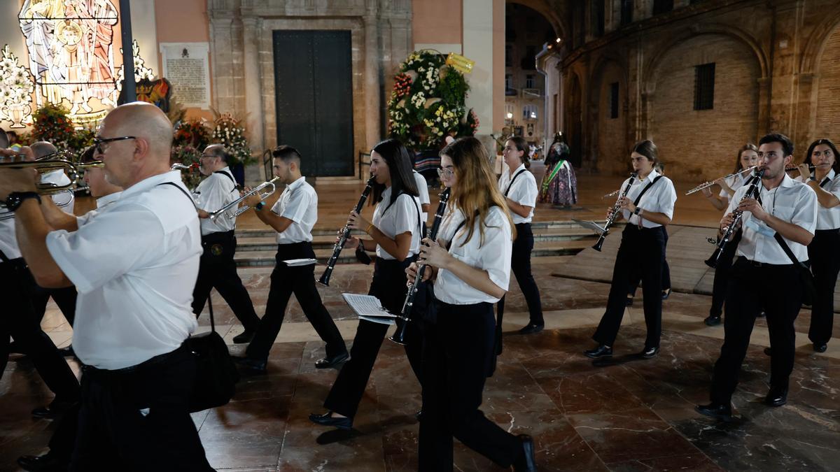 Búscate en el primer día de Ofrenda por las calles del Mar y Avellanas entre las 22:00 y 23:00 horas