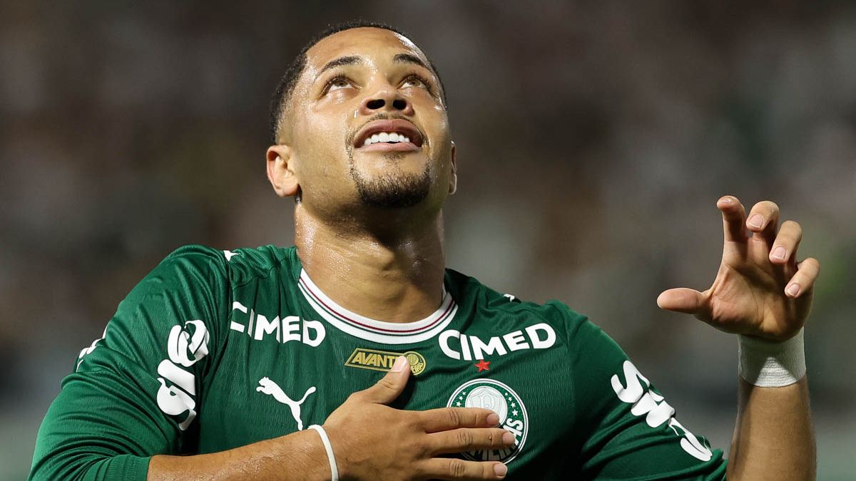 ¿Cuál es el límite de Vitor Roque?