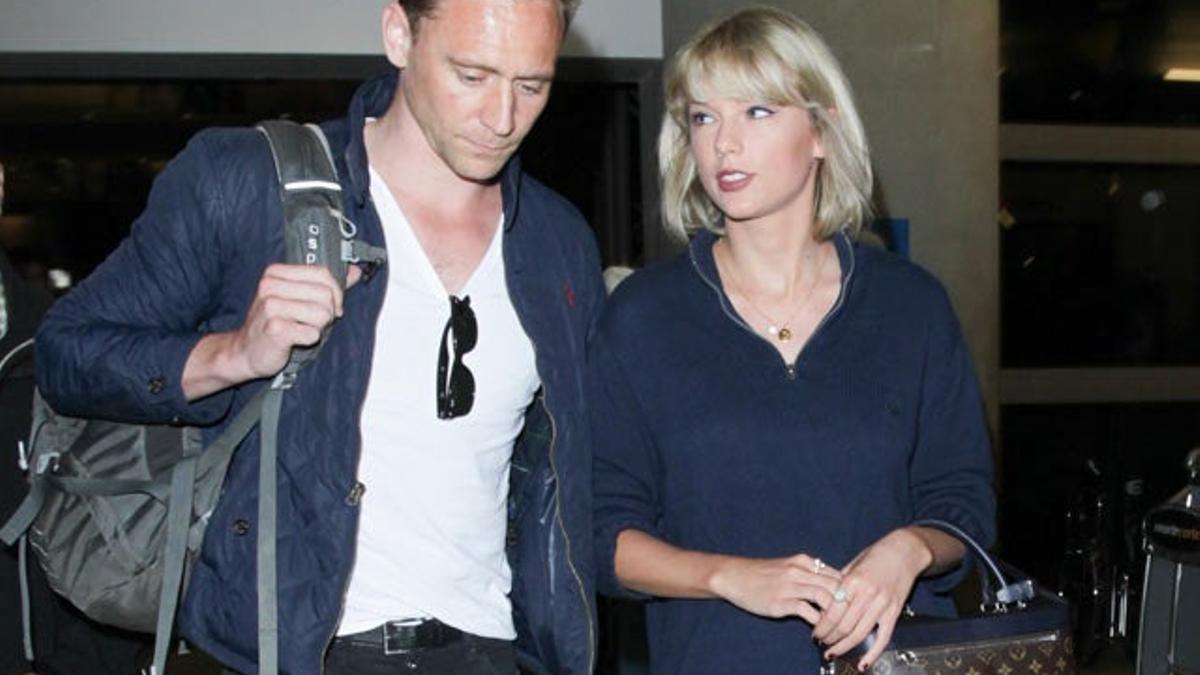 Tom Hiddleston habla de su relación con Taylor Swift.