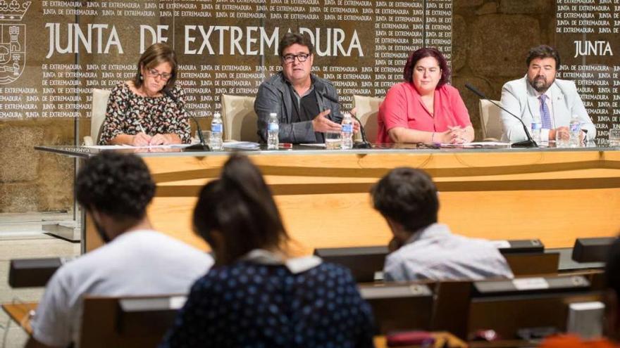 Extremadura convoca la primera manifestación «por un tren digno»