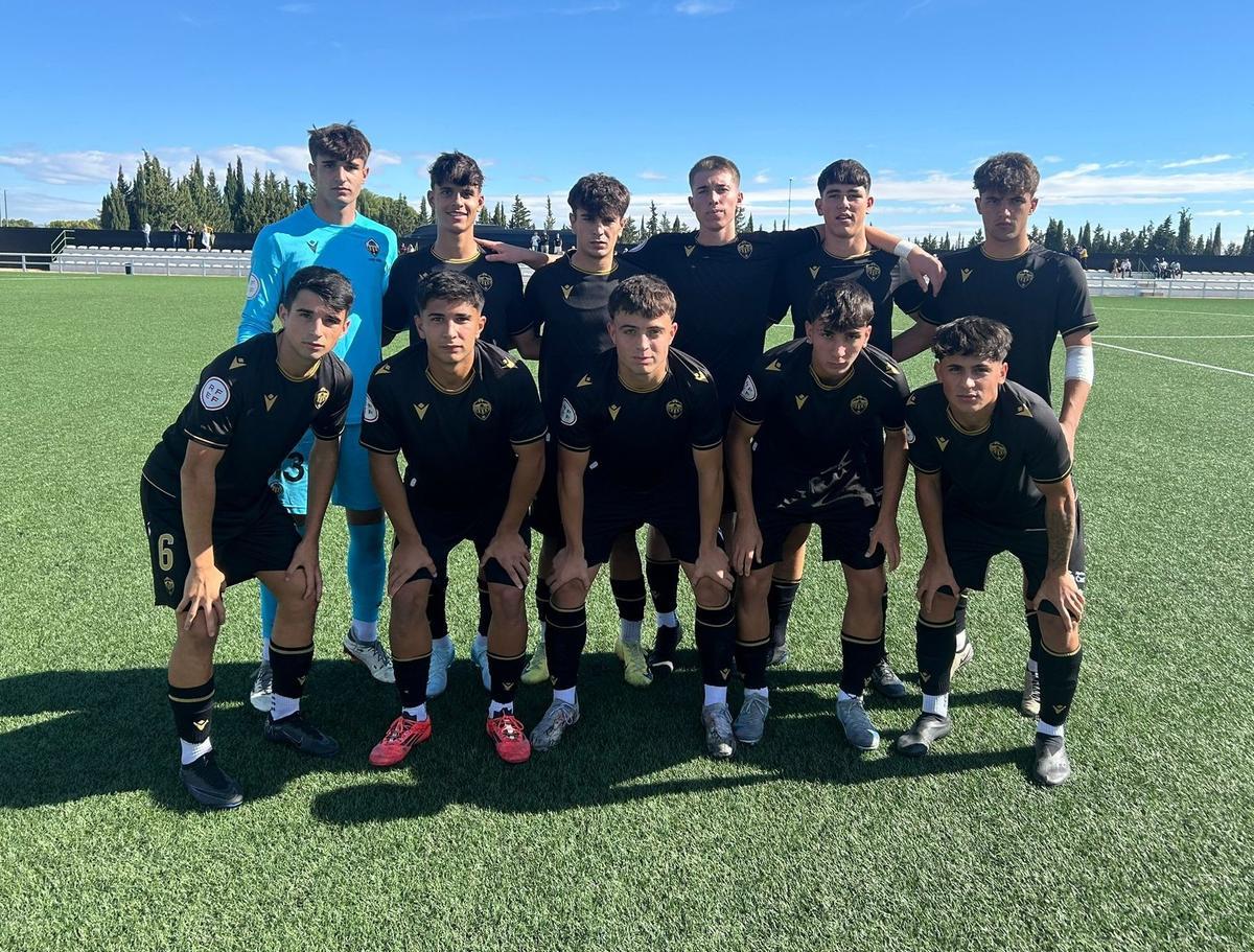 Once presentado por el juvenil A del Castellón en la Ciudad Deportiva Andrés Iniesta.