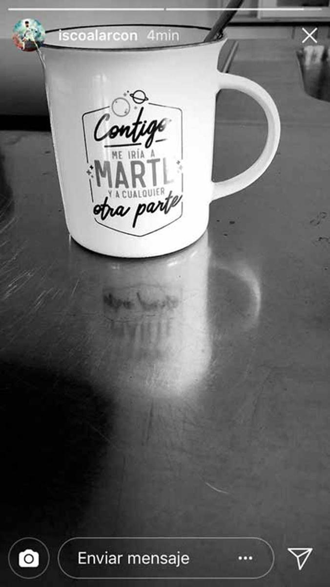 Taza de amor en el Stories de Isco