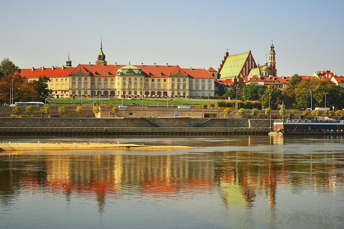 Castillo Real de Varsovia desde el río Vistula.