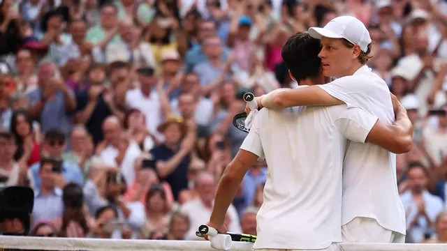 Sinner destrona a Alcaraz y alza su cuarto Grand Slam con sabor a vendetta