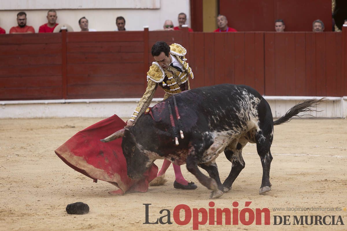 Tarde histórica en Abarán con la alternativa de José María Trigueros y el indulto de Tomás Rufo, junto a Castella salieron a hombros