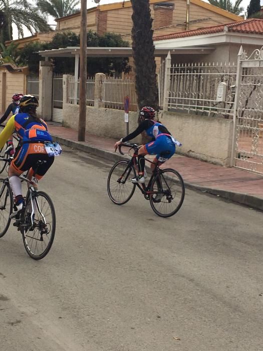 El duatlón por equipos abre la temporada de triatlón en la Región