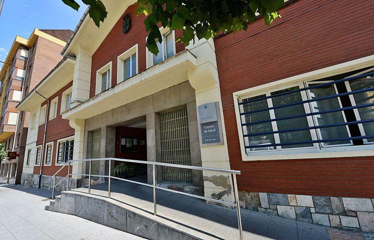 El centro de salud de Pola de Lena.
