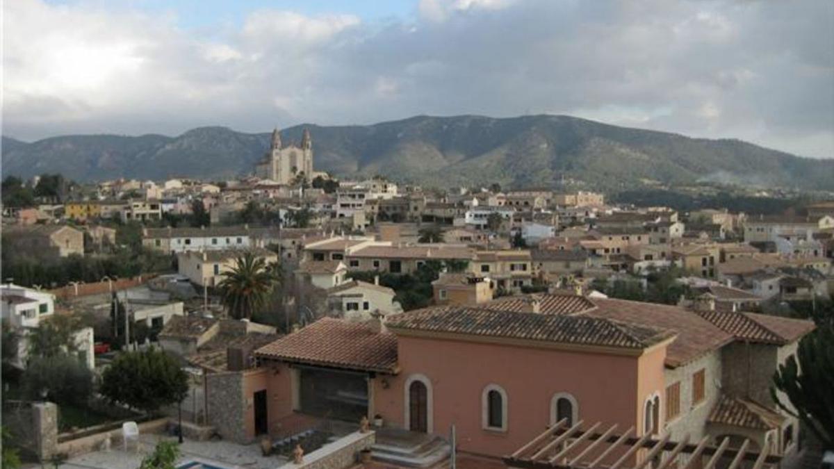 Una vista general de la localidad de Calvià vila. |