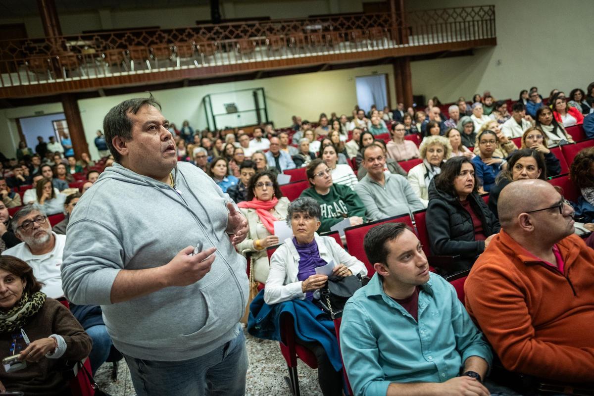 Reunión con los voluntarios del papa en el Seminario