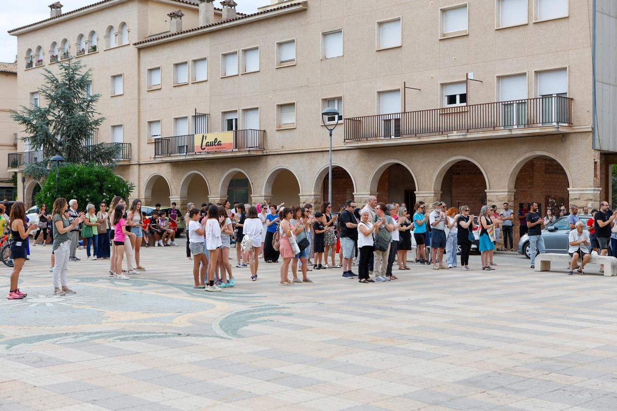 Així ha estat el minut de silenci a Navàs per acomiadar el jove que va perdre la vida al Llobregat