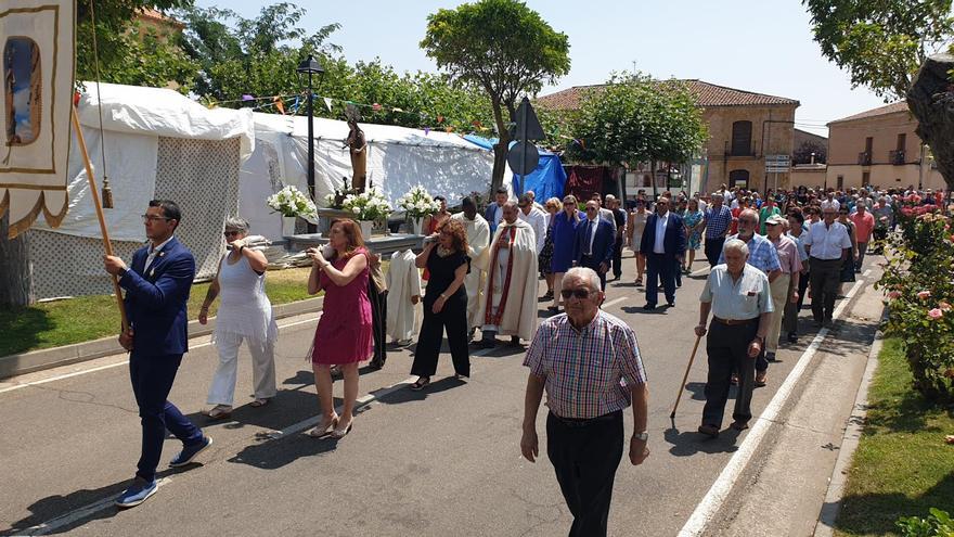 Moraleja del Vino celebra la procesión en honor a la Magdalena