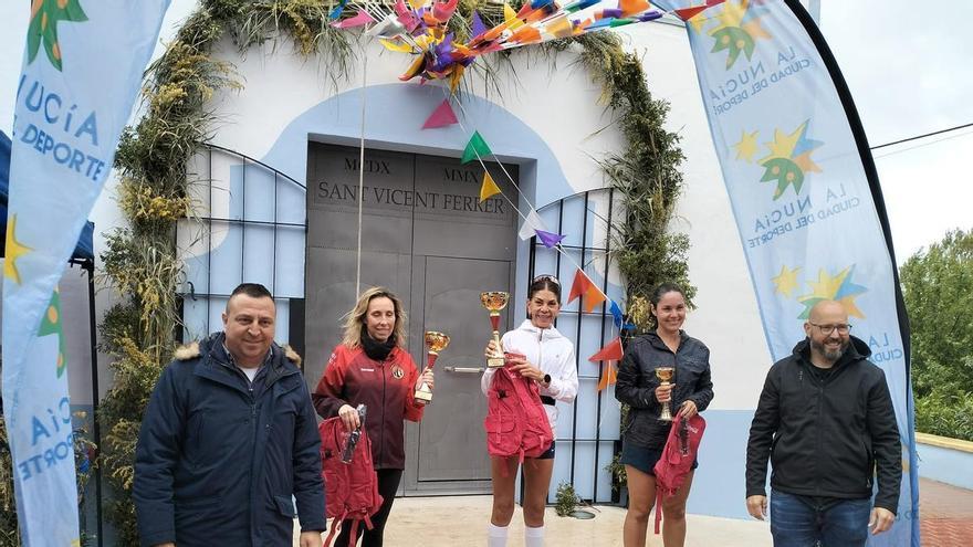 Analia Zanichelli y Raúl Blázquez ganan la XXI Carrera Pedestre de Sant Vicent