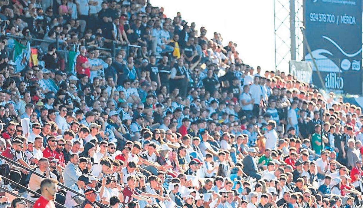 Aspecto de las gradas del José Fouto en un partido de este curso.