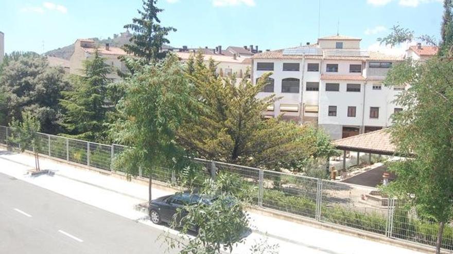 Carrer de Mossèn Serra i Vilaró, on es faran els habitatges