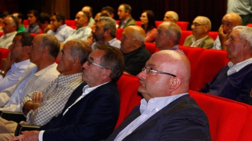 Delegados durante la asamblea general de socios.