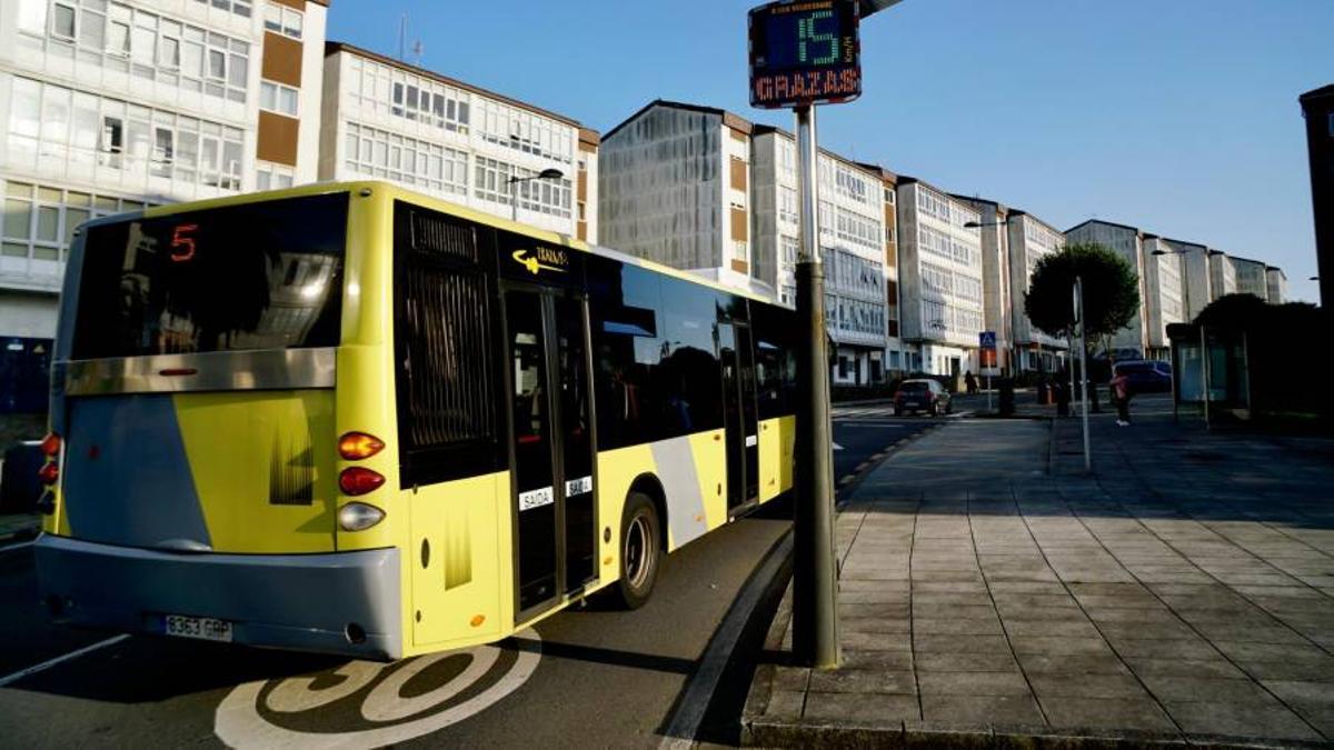 Autobús urbano en Vite.