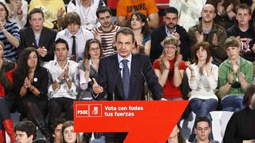 Zapatero apela al voto joven para que el PP no se beneficie de su abstención