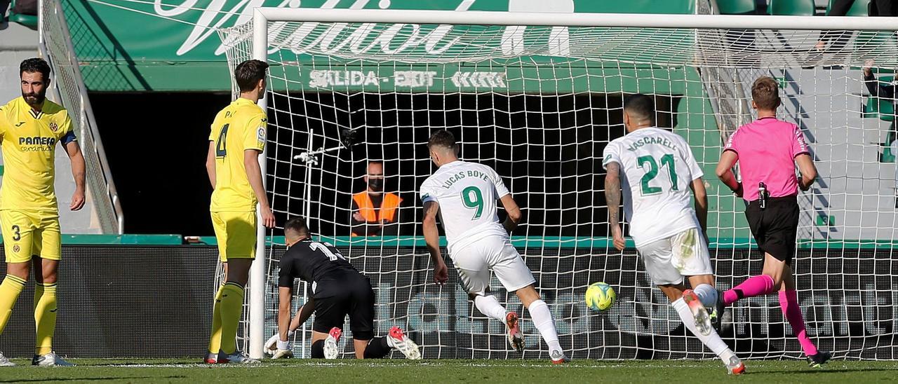 Una de las derrotas más amargas del Submarino fue la encajada en el campo del Elche, por 1-0, ante un rival flojo.